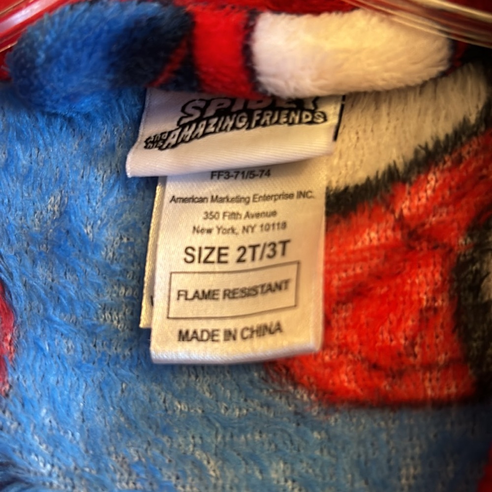 Marvel Spider-Man Robe - Picture 4 of 4
